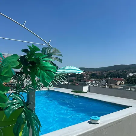 407 Elegant Lejlighed *